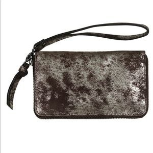 BeckSondergaard metallic wristlet wallet